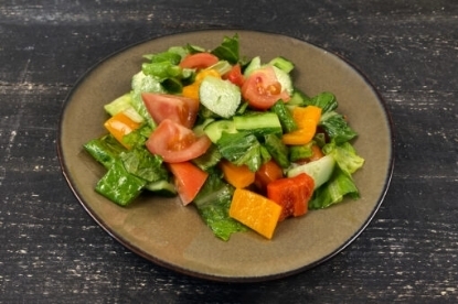 Picture of Salad with colored pepper