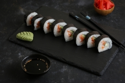 Picture of Salmon and cucumber maki