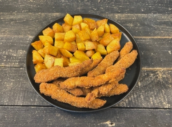 Picture of Lunch chicken nuggets and potatoes