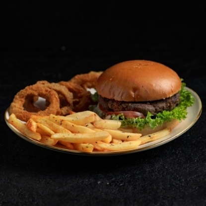 Picture of Classic beef burger with fries