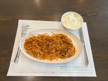 Picture of Pasta bolognese and yogurt