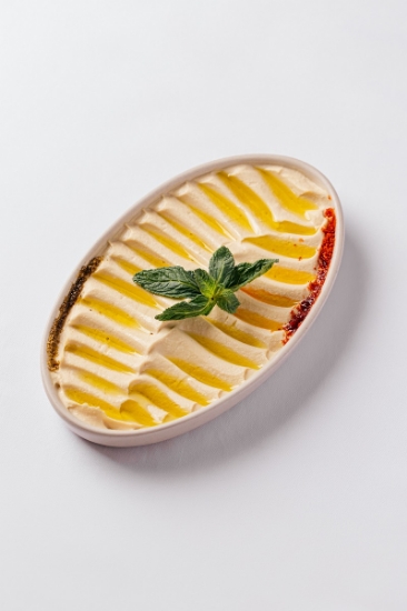 Picture of Hummus with loshik