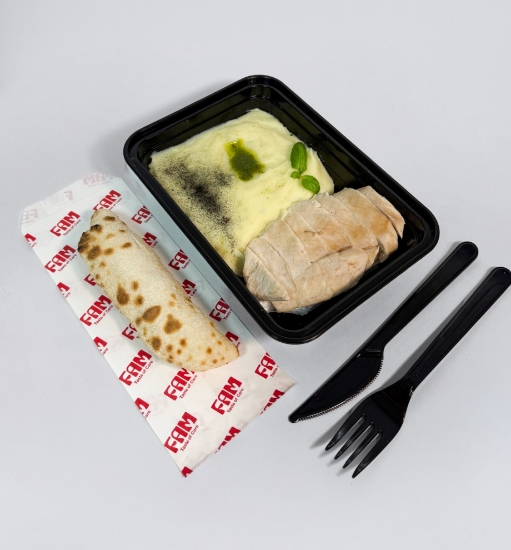 Picture of Chicken breast and mashed potatoes 