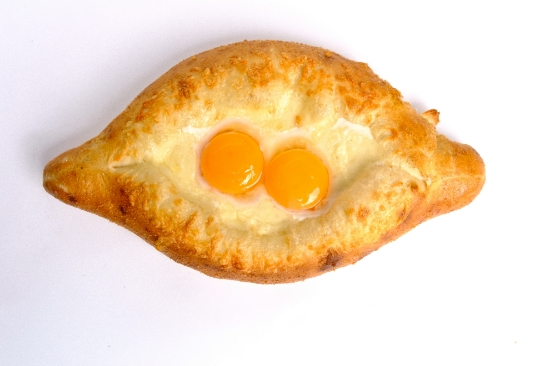 Picture of Ajarian khachapuri with 1 egg