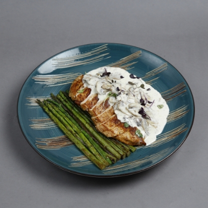 Picture of Chicken breast with asparagus