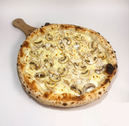 Picture of Chicken & Mushroom Pizza 