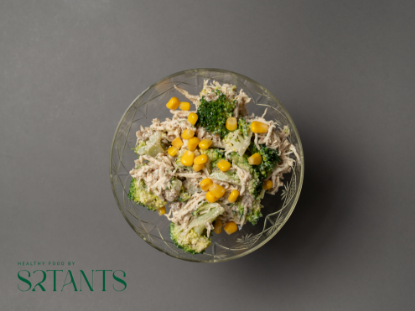 Picture of Chicken breast and broccoli salad