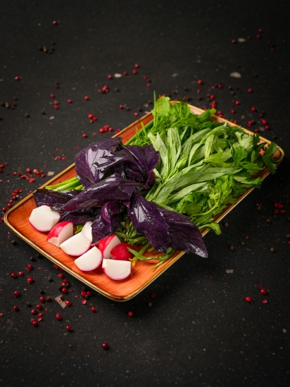 Picture of Assortment of greens (half portion)