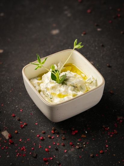 Picture of Strained yogurt with cucumber (half portion)